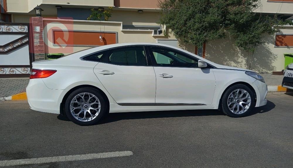 هيونداي أزيرا